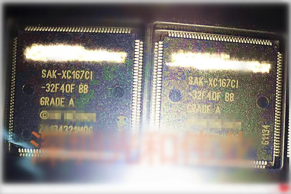 Микроконтроллер SAK-XC167CI-32F40F BB A 16 бит ядро XC166 40 МГц 125 КБ флэш-память 12 ОЗУ-40 ~ + 144 ° c