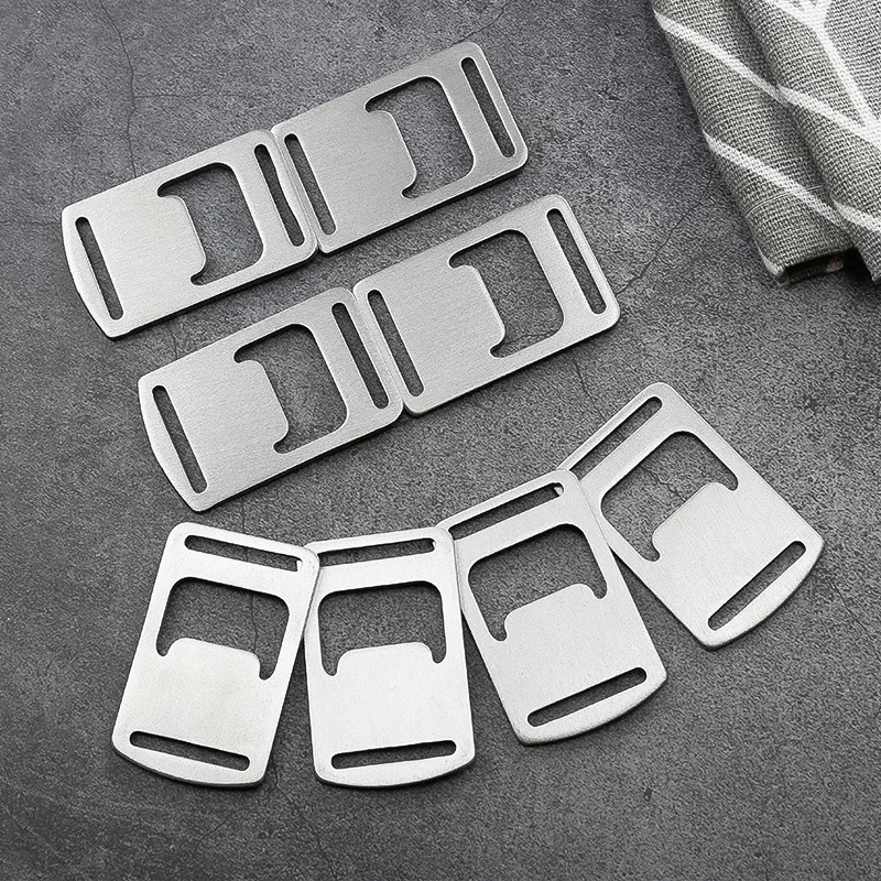 

500pcs/lot Bottle Opener Stainless Steel Card Bottle Opener Outdoor Backpack Ribbon Buckle Bottle Opener Travel Bag Accessories