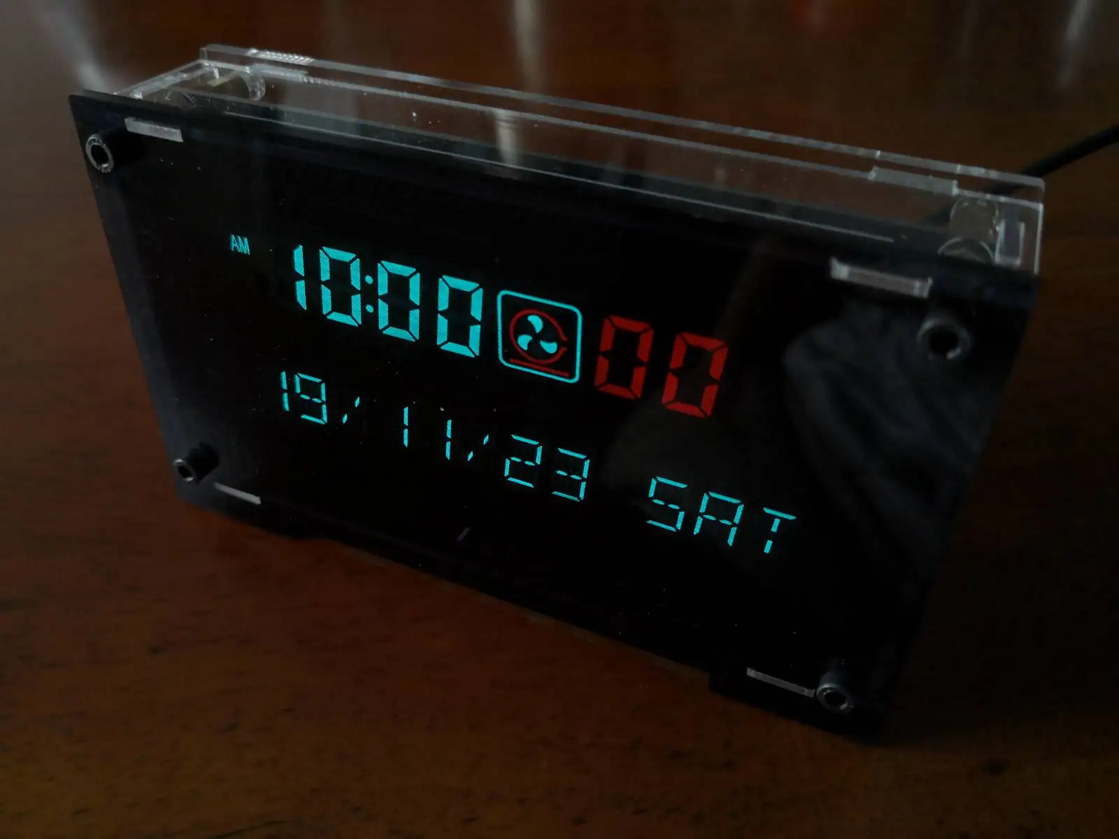 VFD clock Vacuum fluorescent display Two-color VFD screen 5V power supply time memory 6 inches wall clock clock parts