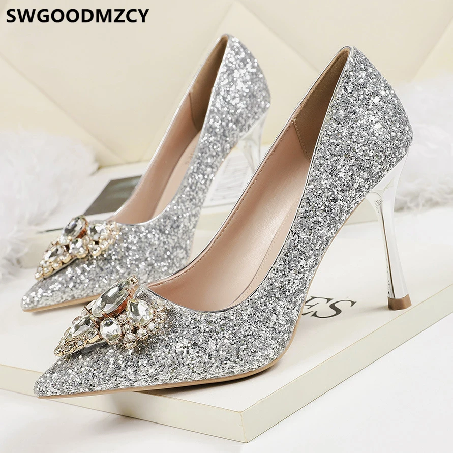 black and gold heels for prom