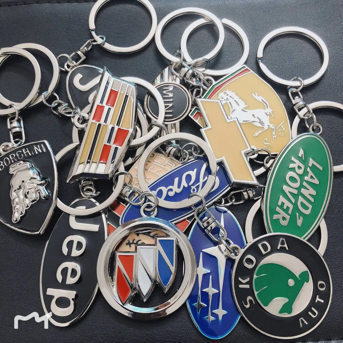 

Originality Automobile Metal Key Buckle Apply to Ford Jeep Rise Second Land Rover Automobile Key Chain Glue Metal car Key ring