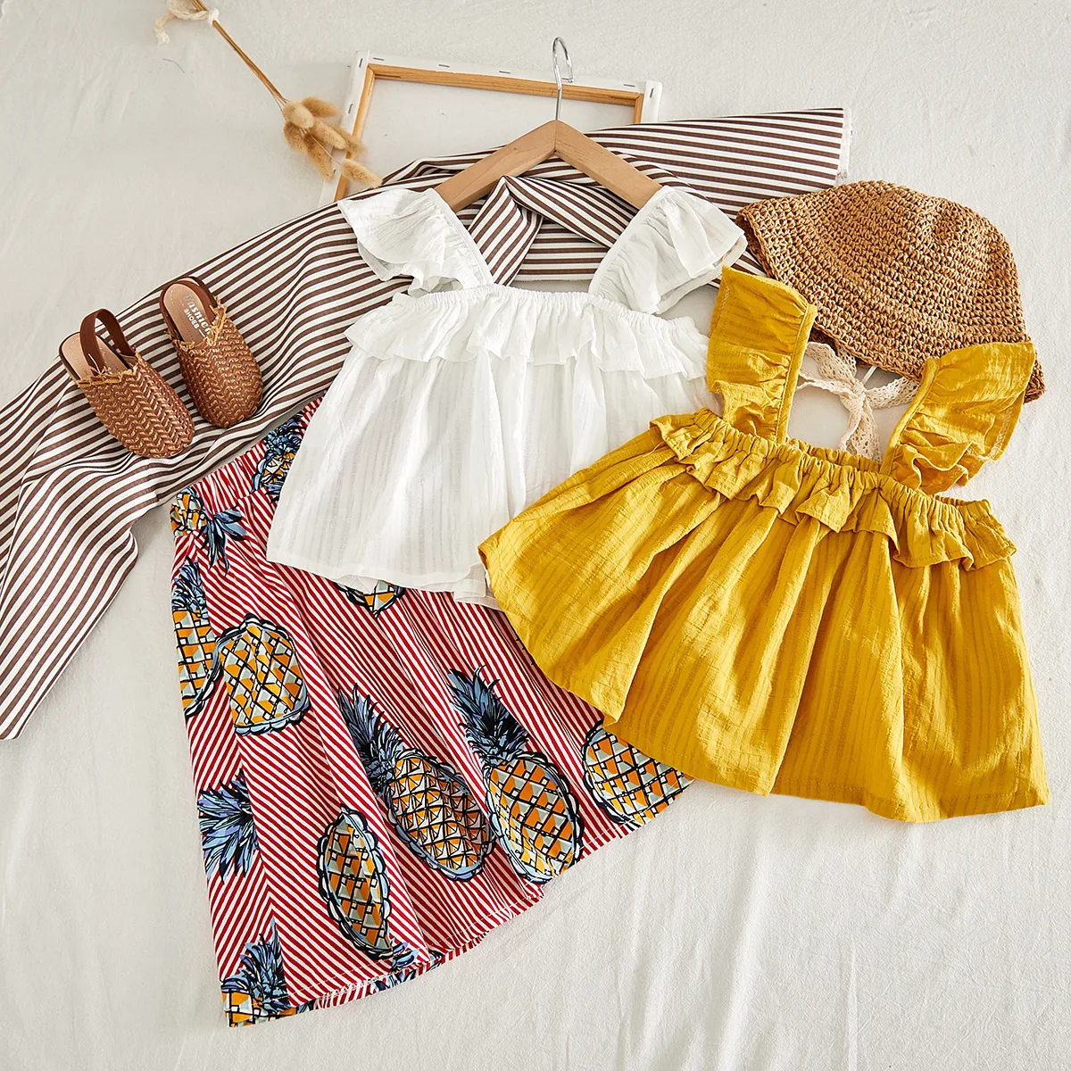 Детская одежда для девочек; Полосатая юбка с принтом; жилет без рукавов; летний костюм; комплекты одежды для маленьких девочек