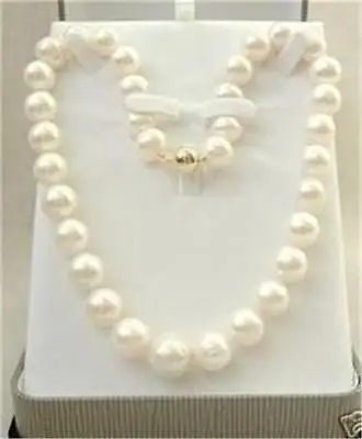 Wholesale Natural Gold CLASP 9-10mm Akoya Pearl Necklace 17'' AAA