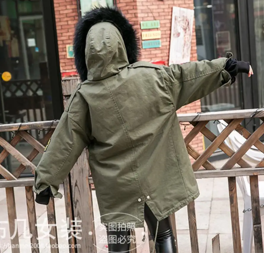 Зимнее пальто для девочек в школьном стиле; пальто с натуральным мехом в Корейском стиле; утепленное бархатное пальто-ветровка; F430