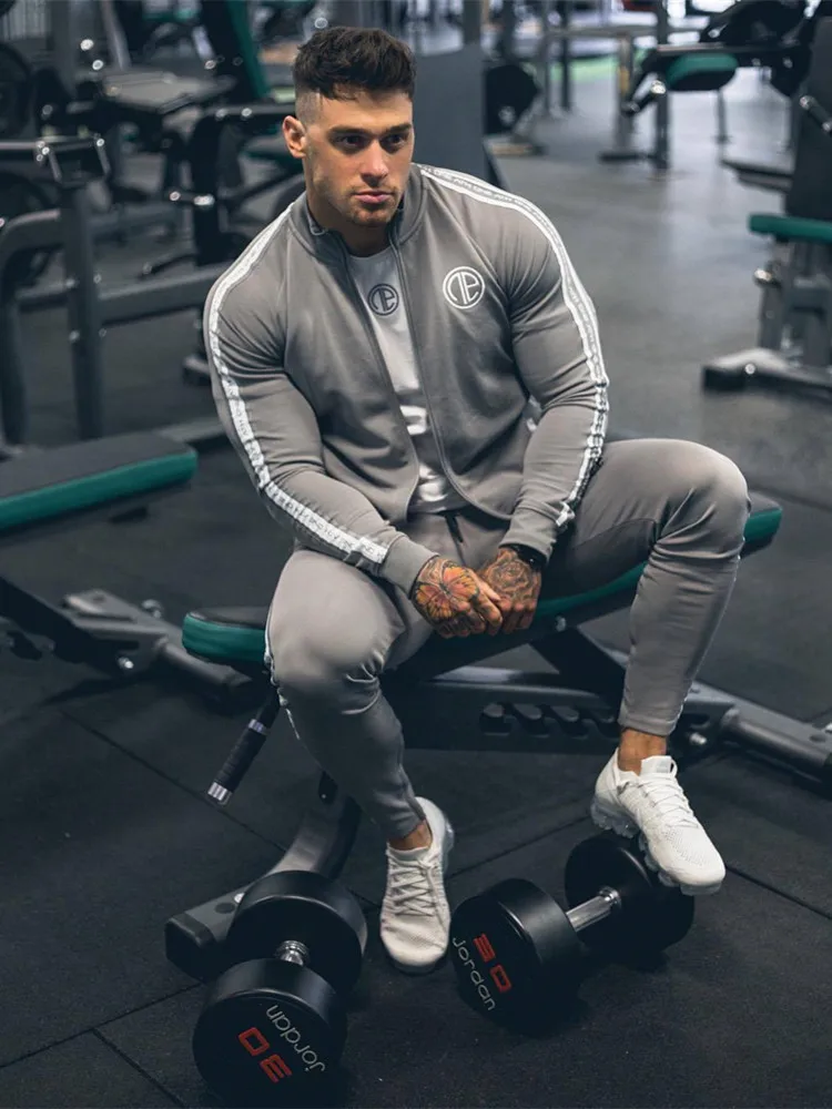 

2019 Sport Suit Men Bodybuilding Jacket Pants Sports Suits Basketball Tights Clothes Gym Fitness Running Set Men Tracksuits 3XL