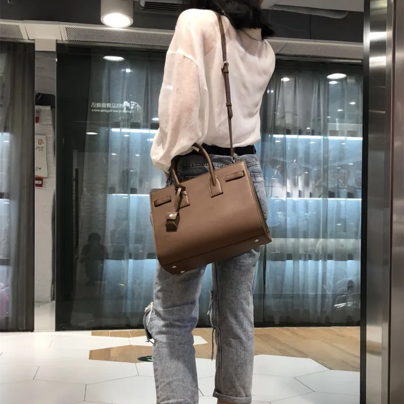 caramel New Cow Leather Tote Bag Commuter Portable Organ Bag Lock Head One-shoulder Slanted Women's Bag - Цвет: caramel