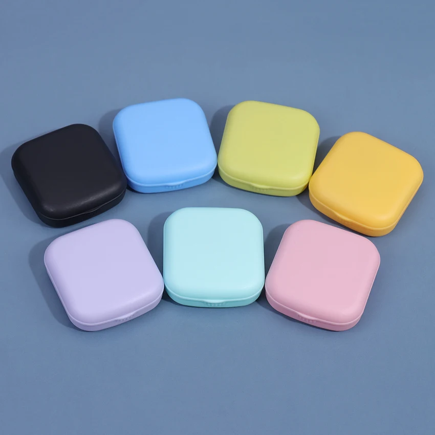 Travel Essentials: Mini Contact Lens Case with Mirror - Compact & Convenient