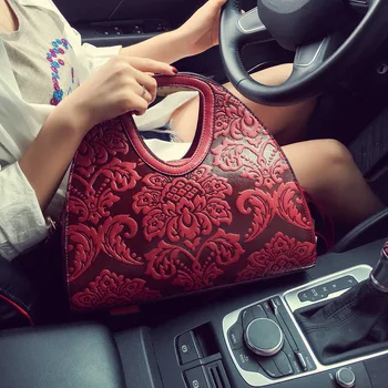 

2020 Summer Women's One-Shoulder Cross Bag Fashion Cool Embossed Bag Ethnic Style