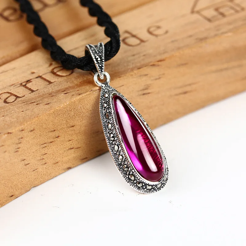 

S925 Sterling Silver Necklace Ruby Pendant Women's Short Fashion Clavicle Thai Silver Retro Crystal Silver Accessories