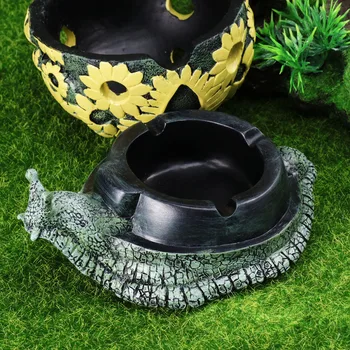 

1pc Cartoon Ashtray Lightweight Resin Durable Cute Creative Ashtray for Frineds