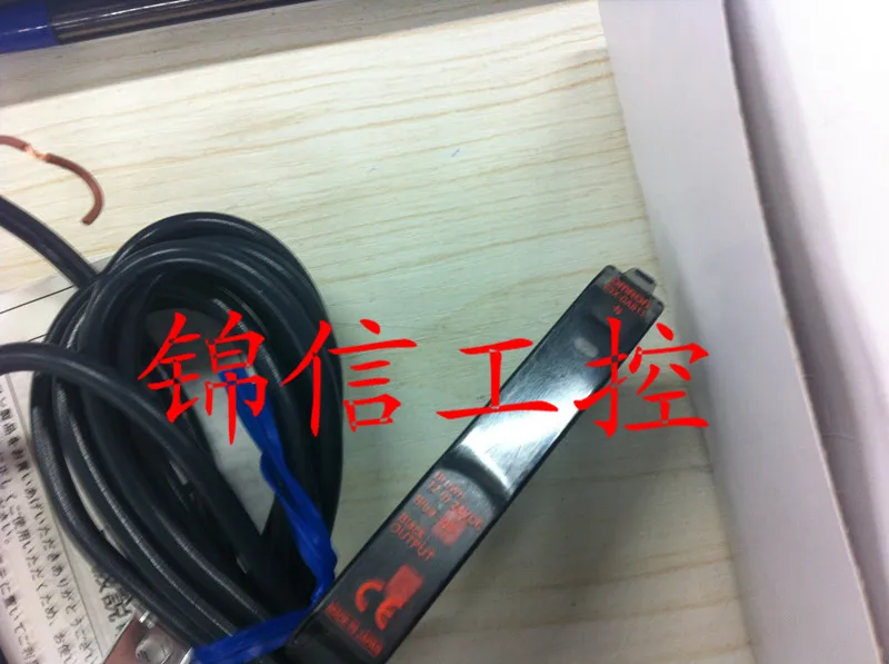 

Sales of genuine original Omron E3X-DAB11-N fiber amplifier warranty 1 year