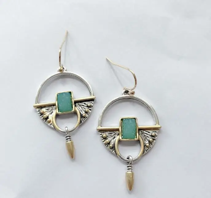 11348800208_590193260