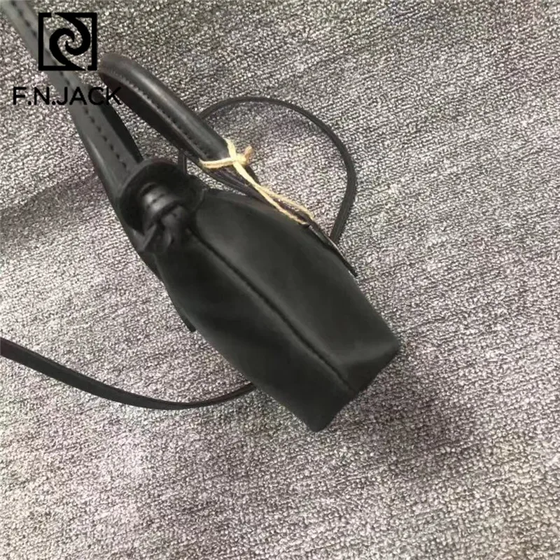 F.N.JACK Cool New Trend Pack Simple Style Hand-grinding Effect of Italian Craft Lady's Small Baotou Layer Cowhide Mad Horsehide