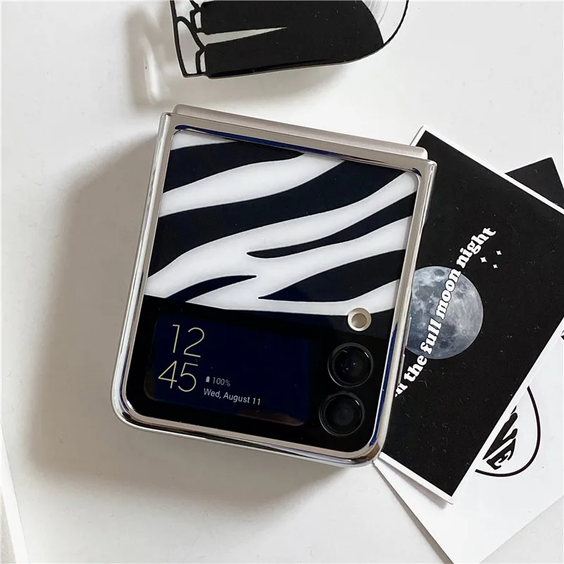 

For Samsung ZFlip3 Cases Zebra Pattern Glass Full Coverage SM-7110 Funda Capa for Samsung Galaxy ZFlip 3 Original Phone Case