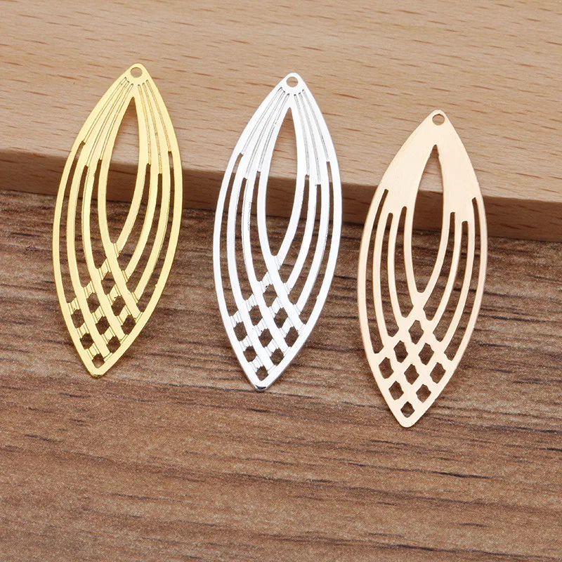 12888123759_1675577996