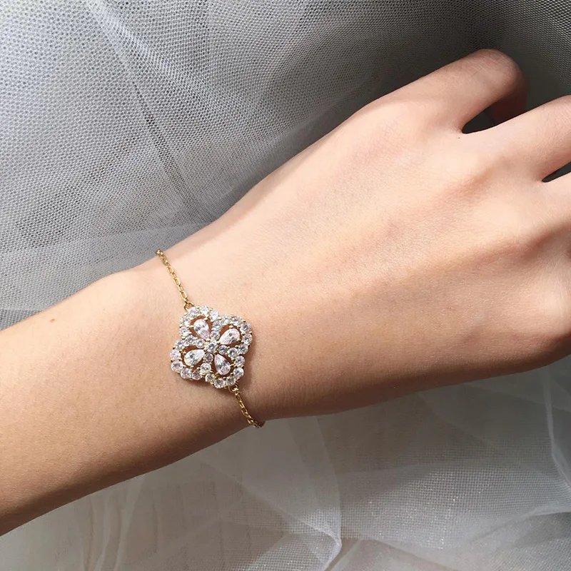 

Hot selling fashion sterling silver jewelry exquisite hollow out flower copper micro inlaid bracelet for women