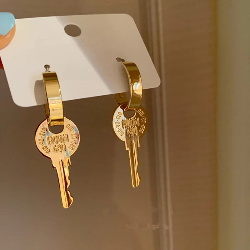 HUANZHI-2020-New-Punk-Personality-Golden-Silver-Metal-key-Drop-Earring-Geometric-Irregular-For-Women-Girls (1)
