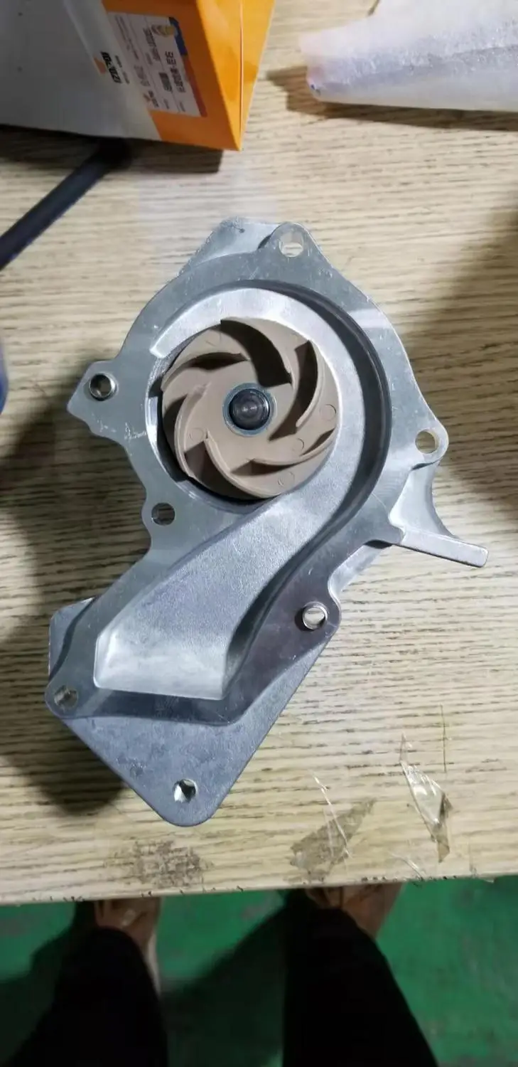 Водяная помпа охлаждения двигателя для FORD FIESTA IV FOCUS FUSION Пума OEM:YS6G8501A2C YS6G8591A2C 1350461