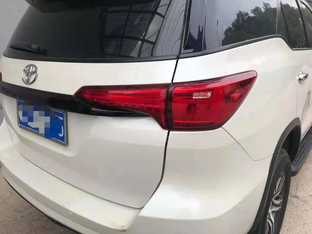Динамический автомобильный Стайлинг для Toyota Fortuner Задний фонарь светодиодный задний противотуманный задний фонарь+ сигнал поворота+ тормоз+ задний фонарь