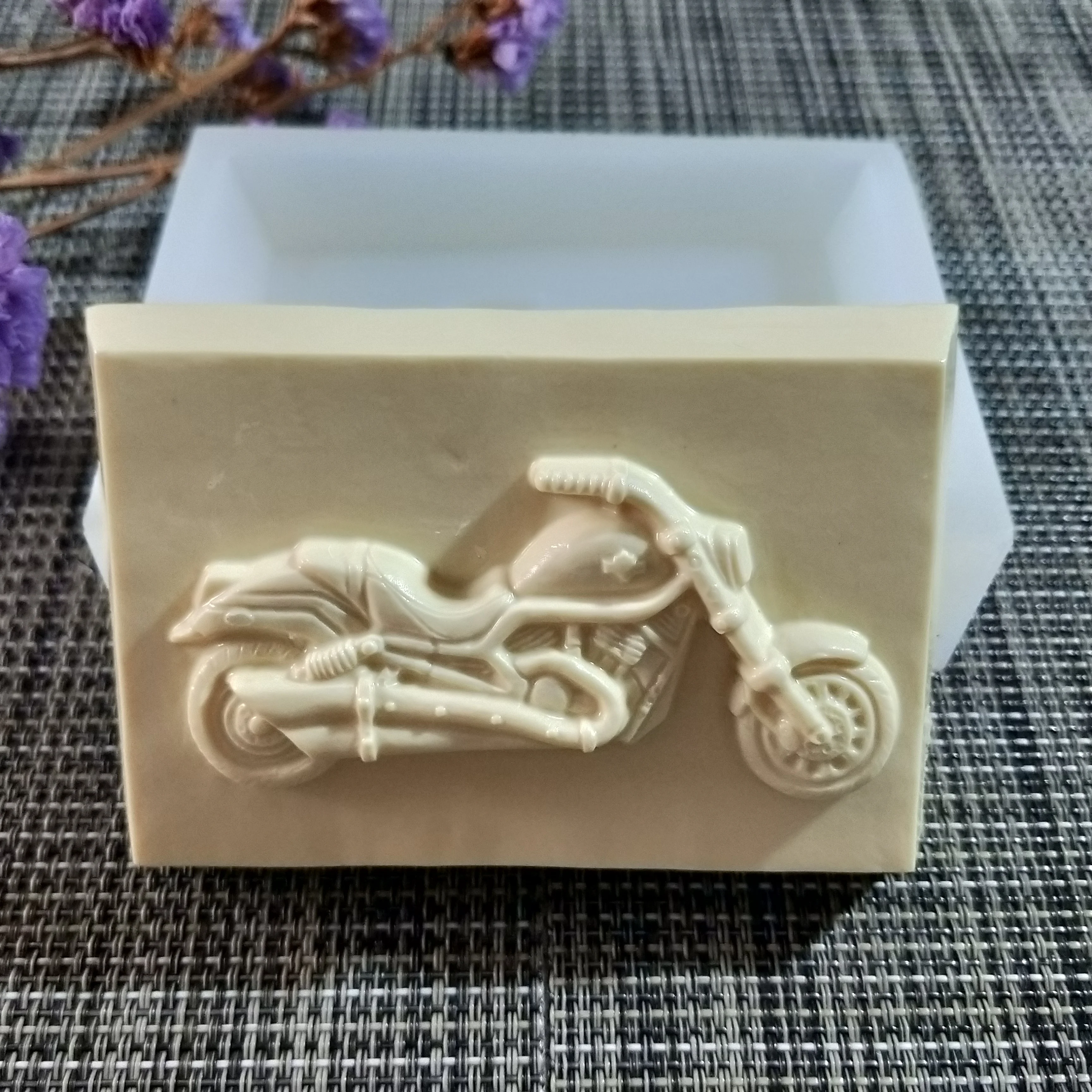 

QT0159 PRZY silicone mold motorcycle soap mould handmade soap making molds candle silicone mold resin clay moulds