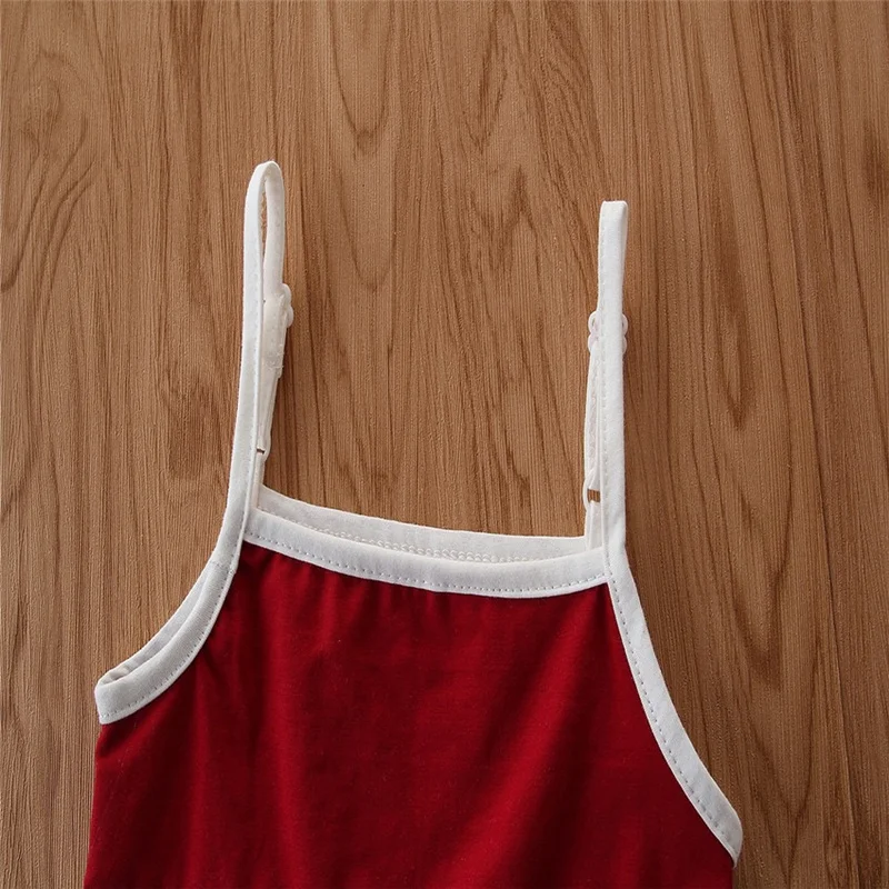 Children's fashion suit girls' hooded grid Top + suspender + trousers three piece fashion 2020 new leisure sports wear