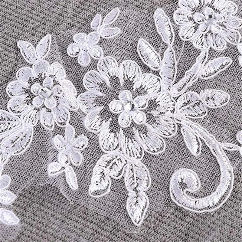 Hand-cut and decals insert comb wedding accessories short veil beautiful layer soft mesh fairy style bride veil