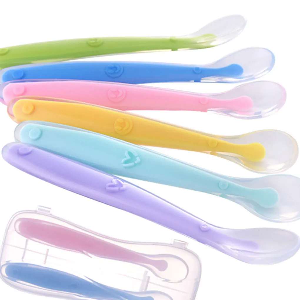 цена Hot Sale Baby Soft Silicone Spoon Candy Color Temperature Sensing Spoon Children Food Baby Feeding Tools