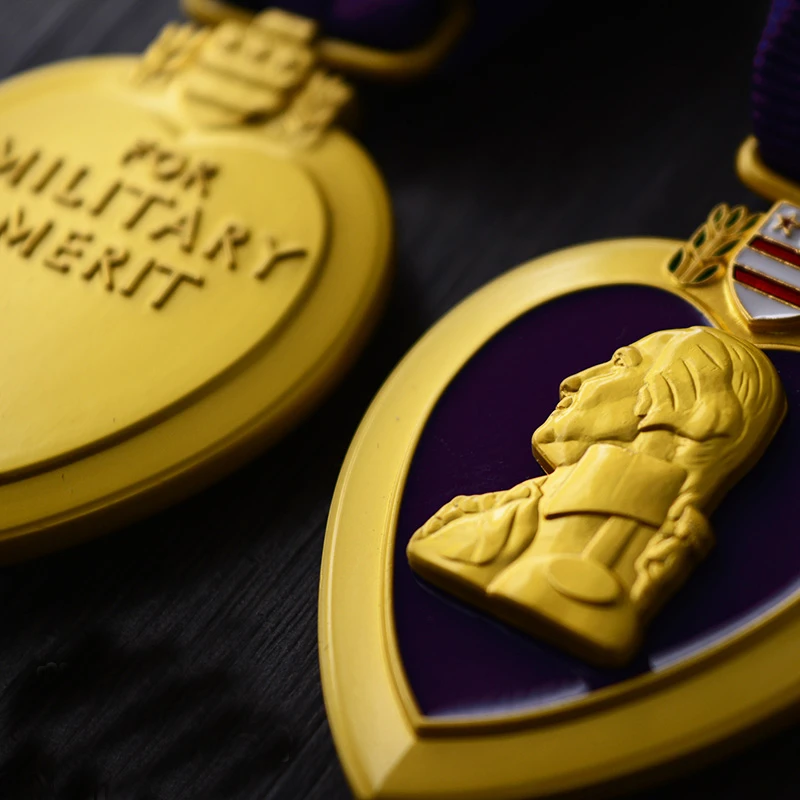 Top Quality American USA army purple heart Military Medal chest badge