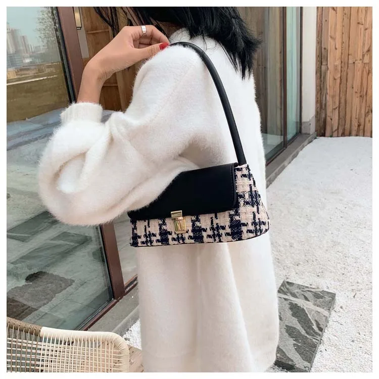 Winter Wool Plaid Small Shoulder Bag for Women Modern Handbags Mini Baguette Bags PU leather Lock Tote Black White Red Green Bag (6)