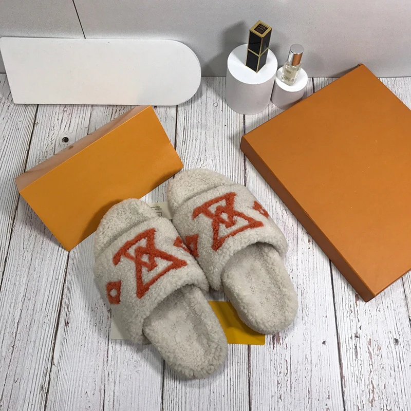 Luxury brand designer 2021 autumn and winter new cotton shoes high quality customized famous brand women's wool shoes indoor