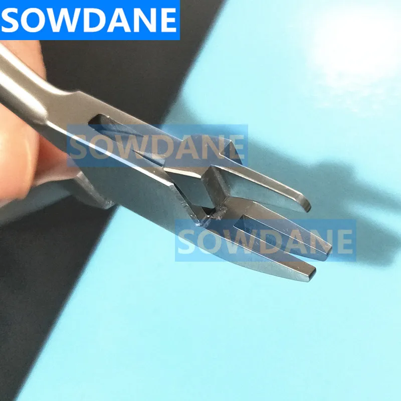 Kopen Tandheelkundige Orthodontische Drie Kaak Tang Drie Prong Tang Voor Vormgeven en Buigen Elke Soorten Ligatuur Voor Tandheelkunde Clinic Levert