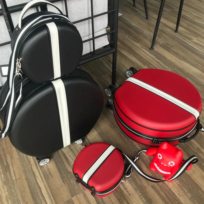 round luggage