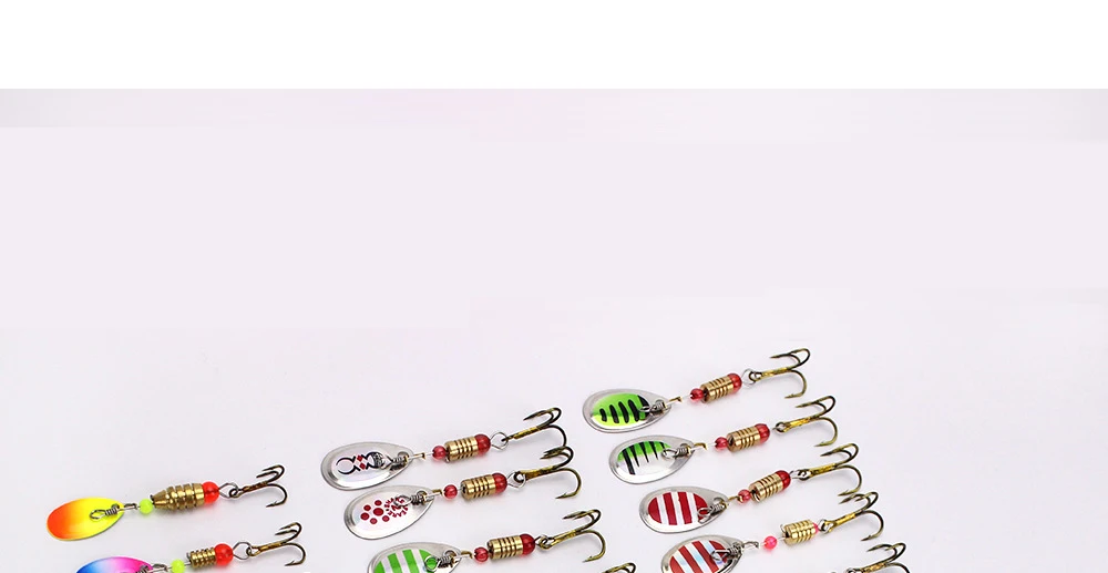 30pcs/set Metal Fishing Lure Spoon Lure With Plastic Fishing Tackle Box Hard Bait Spinner Bait Fishing Lures Kit for Trout Bass