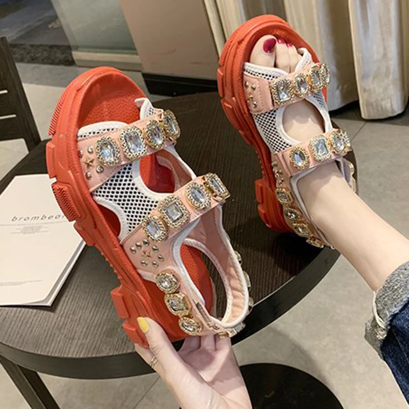 10987458149_1539052875