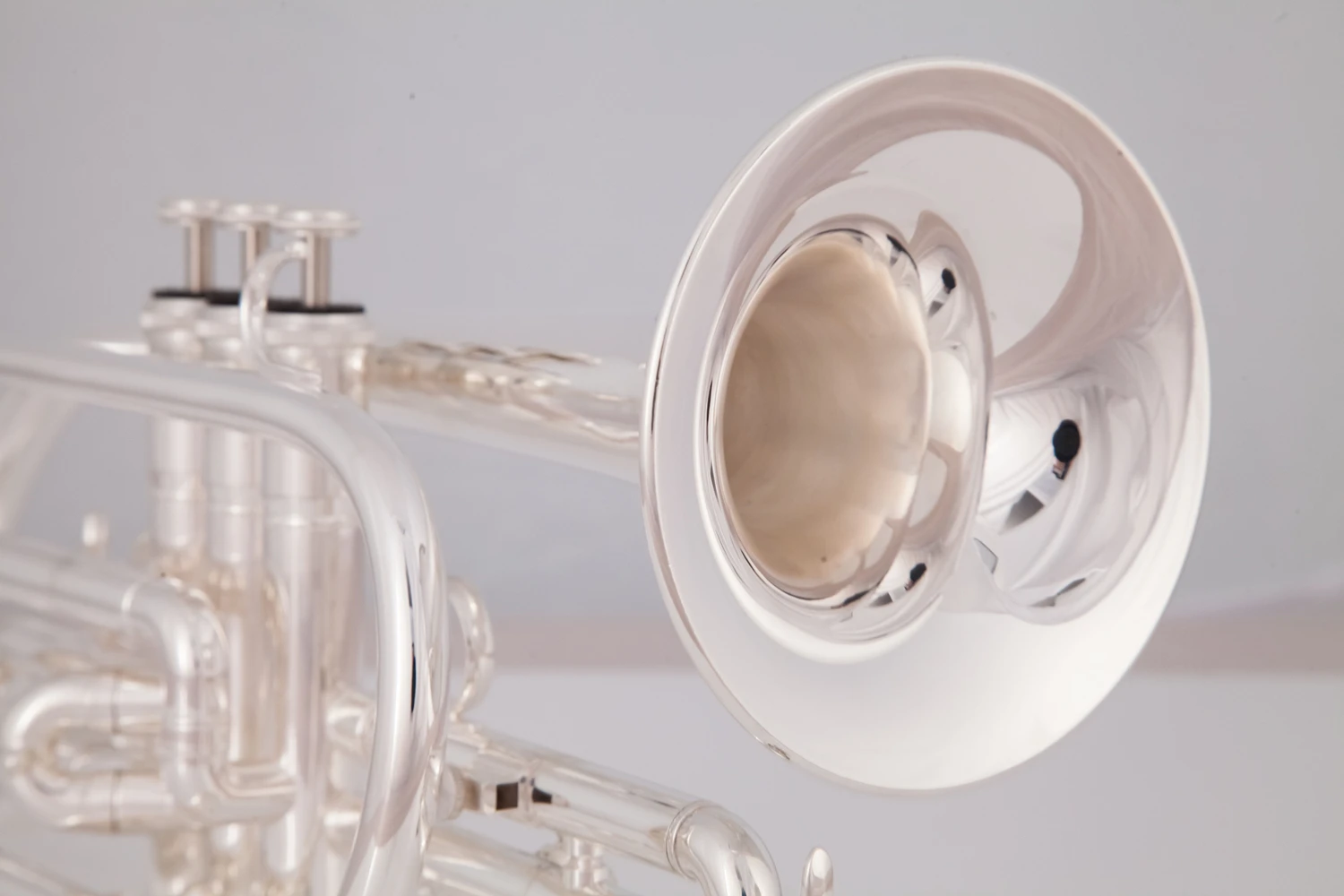 High Quality Bach Cornet horn Bb silver Plated professional Musical instrument with Case Gloves