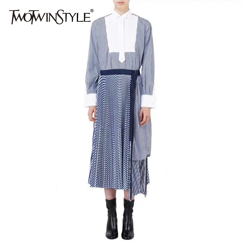TWOTWINSTYLE Casual Gestreepte Hit Kleur Jurken Vrouwelijke Stand Kraag Lange Mouwen Hoge Taille Onregelmatige Zoom Jurk Voor Vrouwen Kleding TWOTWINSTYLE Casual Gestreepte Hit Kleur Jurken Vrouwelijke Stand Kraag Lange Mouwen Hoge Taille Onregelmatige Zoom Jurk Voor Vrouwen Kleding