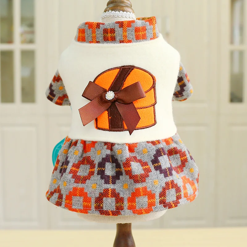 

PETCIRCLE Pet Dress Dog Clothes Teddy Bear Dog Pomeranian Small Dog Cute Gift Box Skirt
