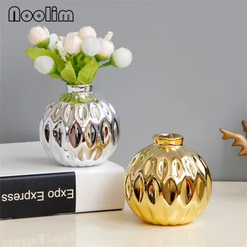

Creative European Silver Gold Ceramic Small Flower Vase Office Tabletop Embossed Dried Flower Container Crafts Home Decoration