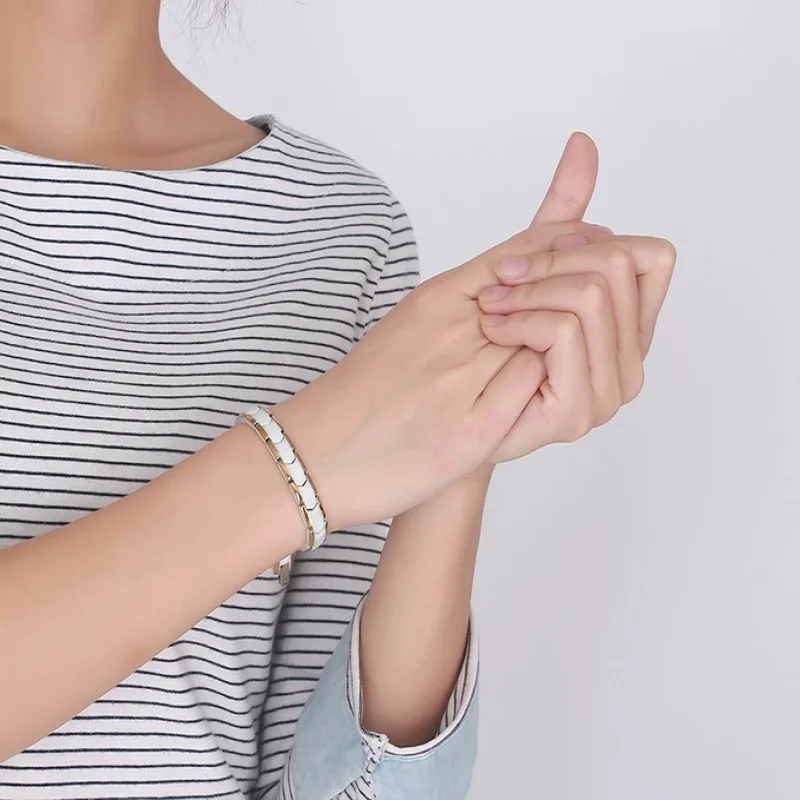 2885022302_1753929213