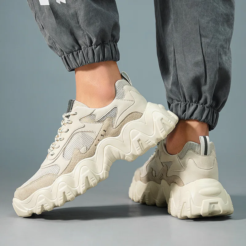 

2020 New High end breathable mesh sports casual shoes Running Shoes High-quality Lace-up Sneakers