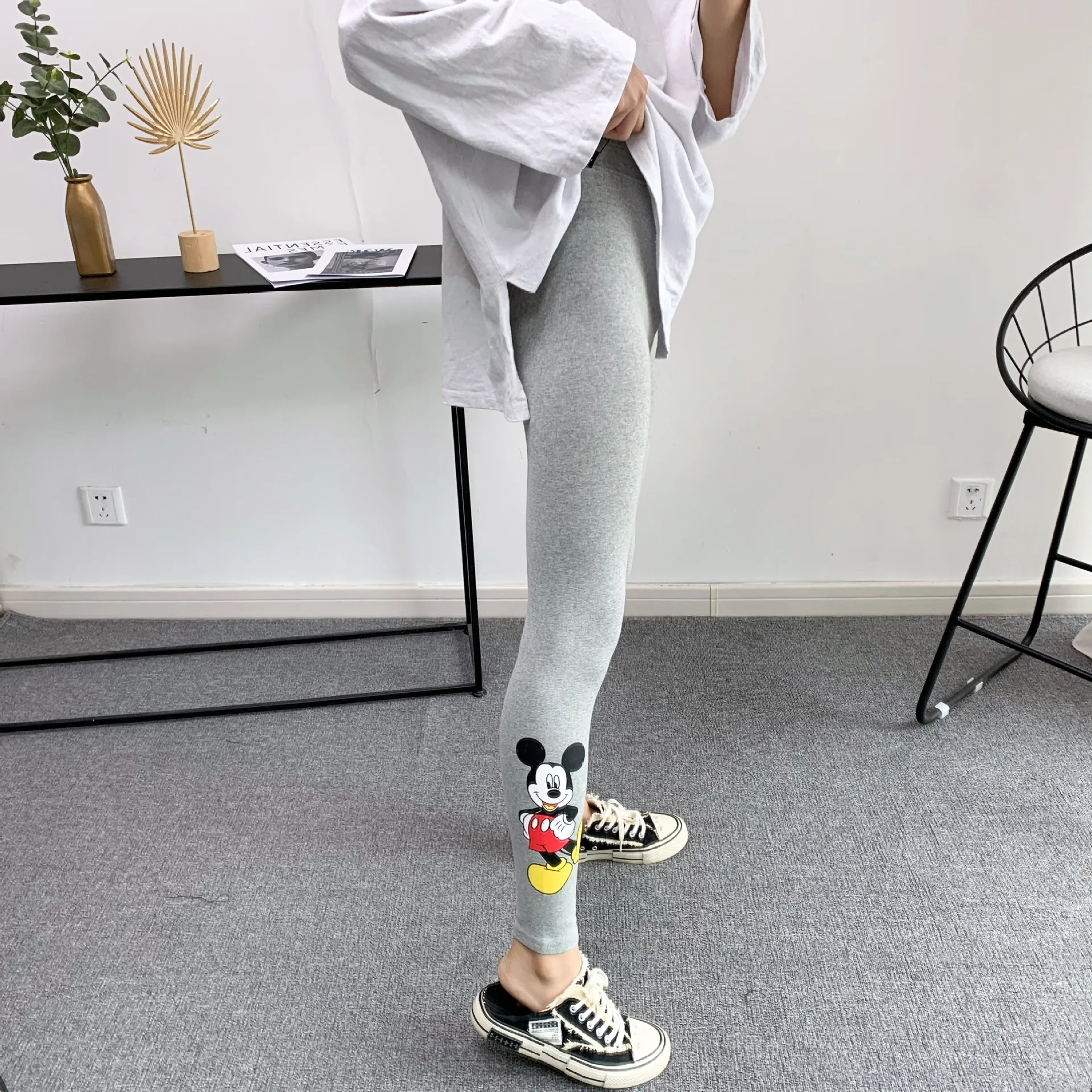 Disney  Bottoms leggings Mickey Mouse spring thread cotton cartoon women wearing slim skinny leg  tight cropped Fashion pants leather leggings