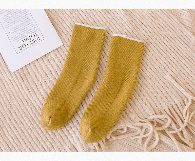 9597488122_1737937536