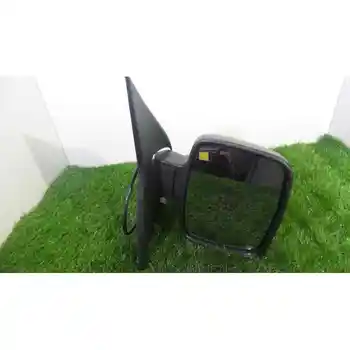 

205545 Right rearview Mercedes Vito Box (638)