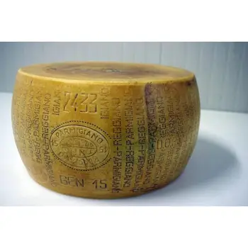 

Parmigiano Reggiano - 3 years-kg 40 about (whole)-Special Reserve