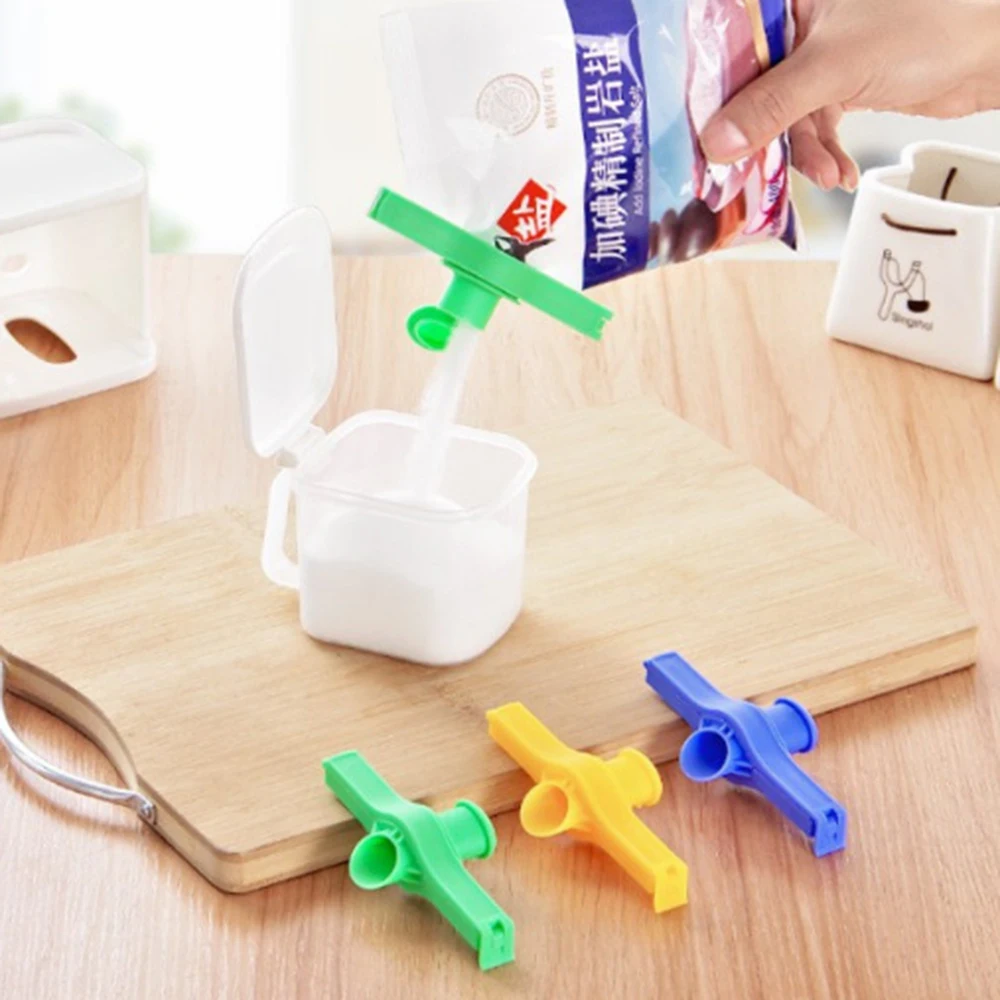 

1PC Food Sealing Clip Seal Pour Food Storage Bag Clip Effect Clamp With Large Discharge Nozzle For Kitchen Storage Food Tools