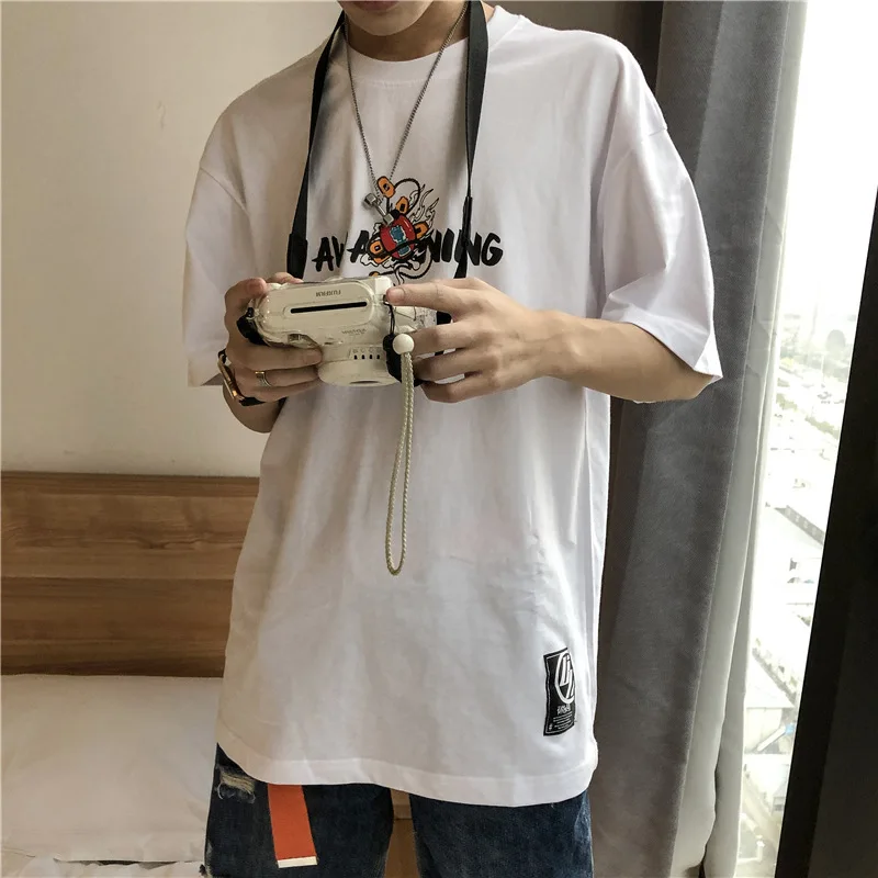 Short-sleeved Men and Women Street Hip-hop T-shirt in Summer 2019 Short-sleeved Men and Women Street Hip-hop T-shirt in Summer 2019