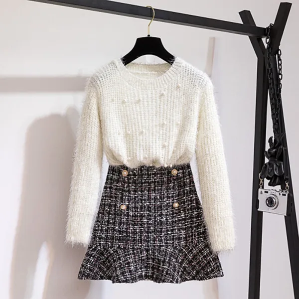 Осенне-зимний комплект из двух предметов, спортивный костюм женская одежда элегантный вязаный свитер с бисером+ короткая твидовая юбка русалки, костюм - Цвет: white black set