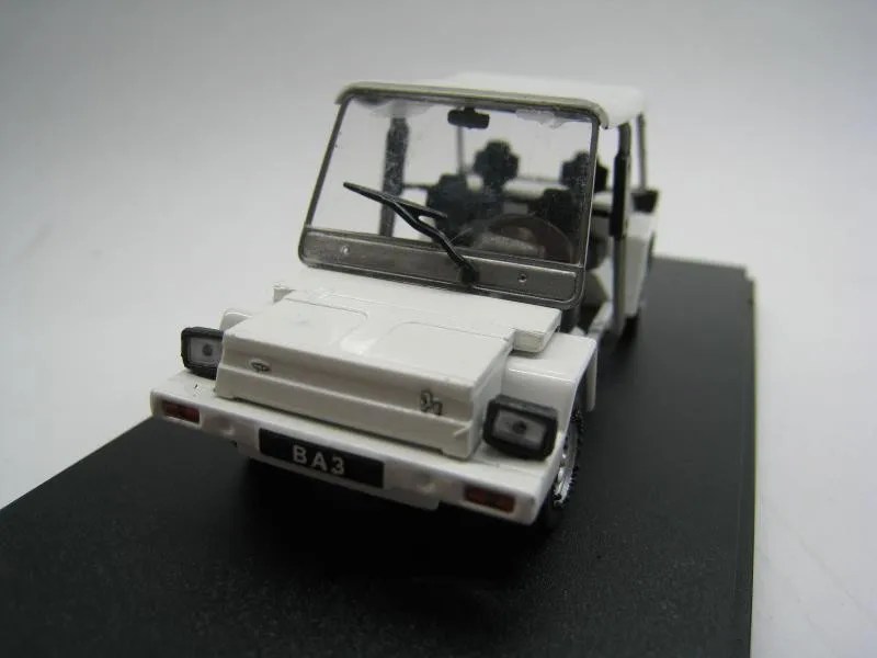 

Модель автомобиля ваз1801 PONI из сплава 1:43, игрушечная машинка в оригинальной упаковке, бесплатная доставка