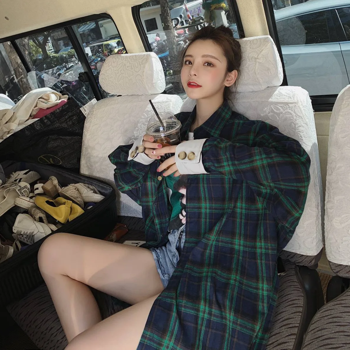 

Photo Shoot Dongdaemun Ulzzang Green Plaid Contrast Color Revers Cuff Single Breasted Waist Hugging Lace-up Shirt Coat Women's
