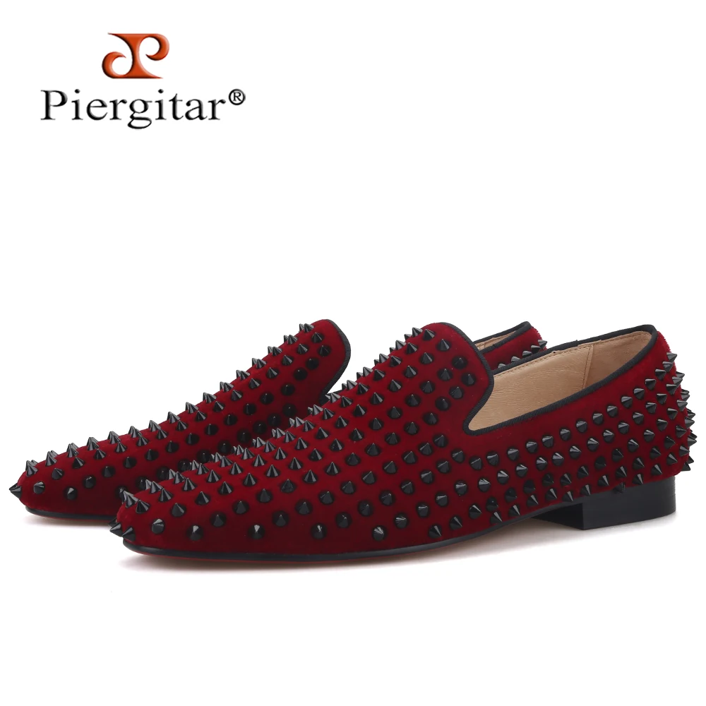 

Piergitar handmade burgundy color men velvet shoes with black spikes party and wedding men loafers Italian style smoking slipper